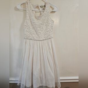 Size 16 Speechless dress